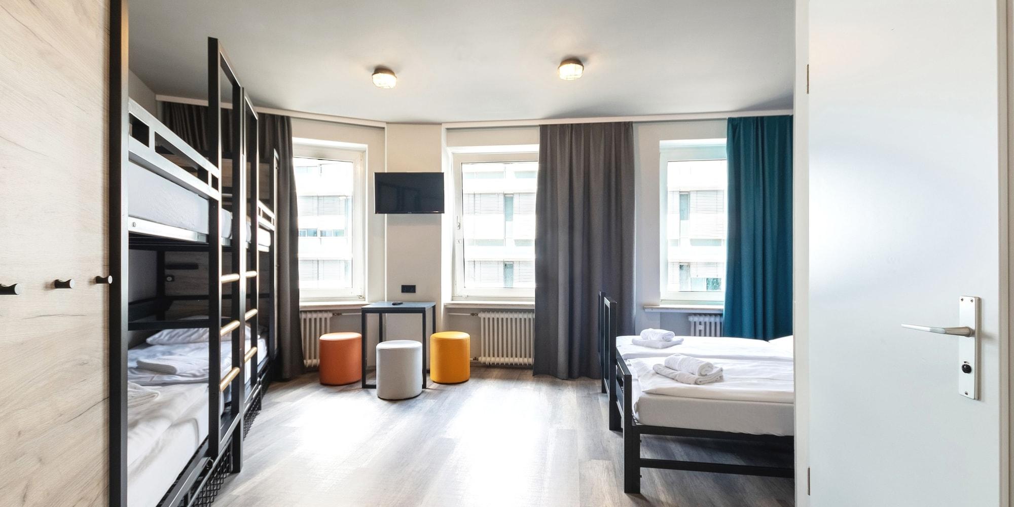 Hotel A&O Nuernberg Hauptbahnhof Norimberga Camera foto