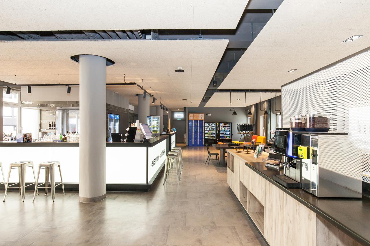 Hotel A&O Nuernberg Hauptbahnhof Norimberga Esterno foto